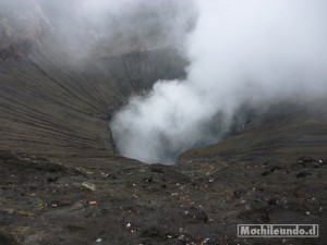 Crater activo del monte Bromo.