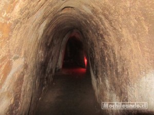 dentro de los tuneles del vietcong.